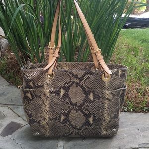Micheal Kors large purse snake skin leather